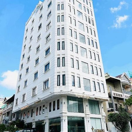 V Boutique Hotel Пном Пен Екстериор снимка