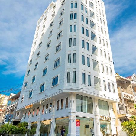 V Boutique Hotel Пном Пен Екстериор снимка