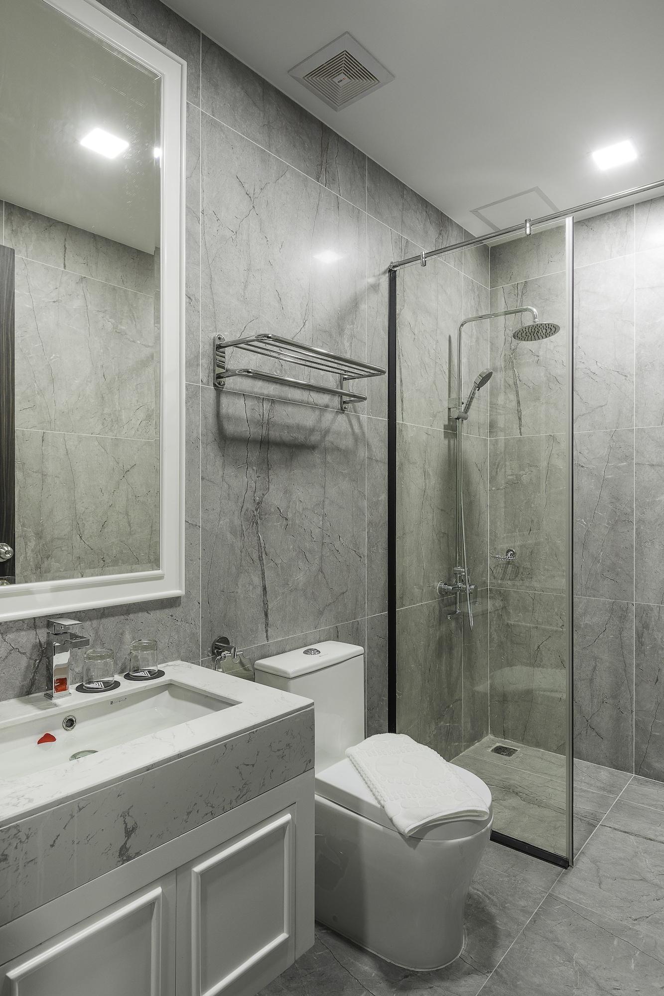 V Boutique Hotel Пном Пен Екстериор снимка