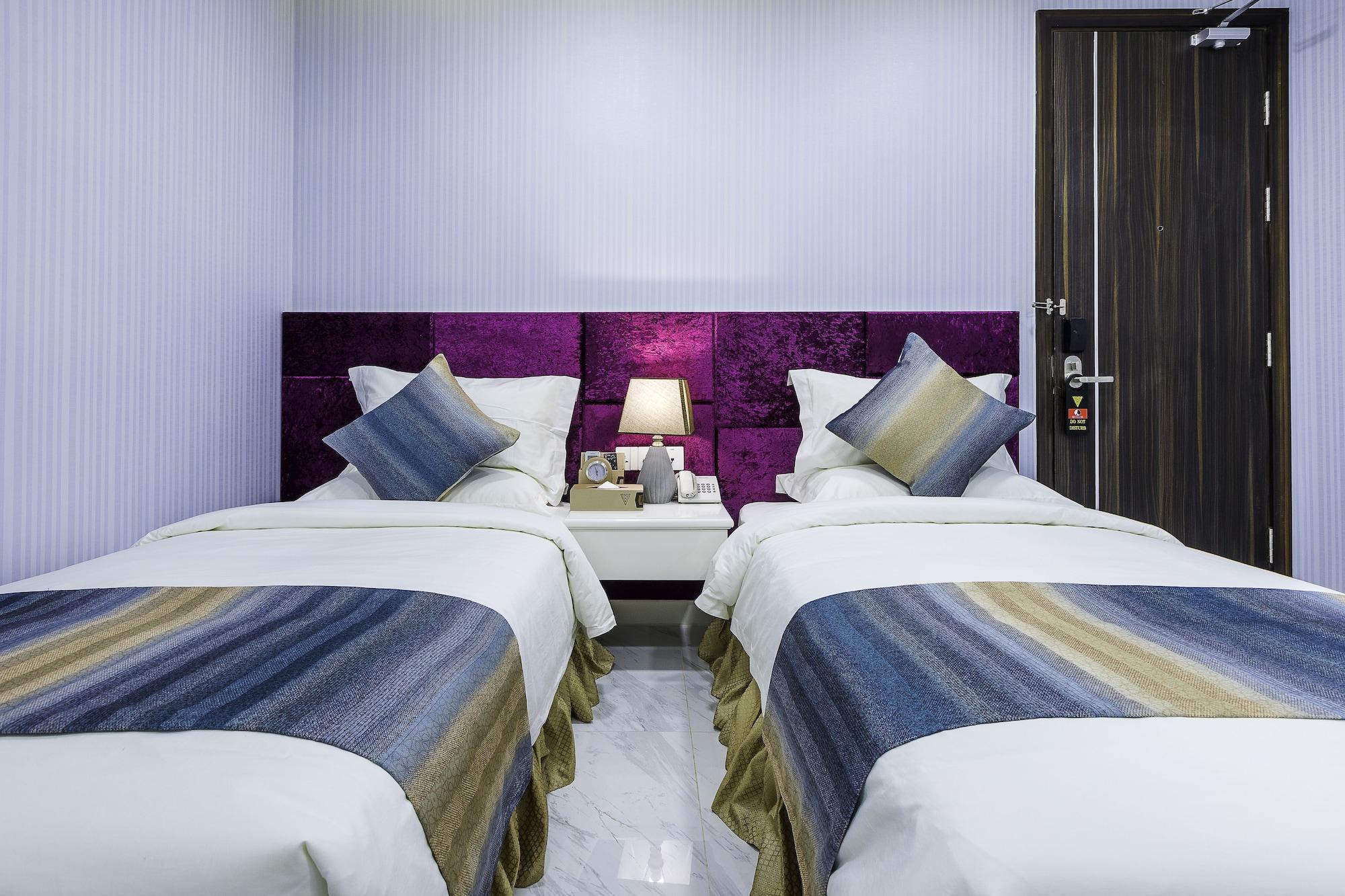 V Boutique Hotel Пном Пен Екстериор снимка