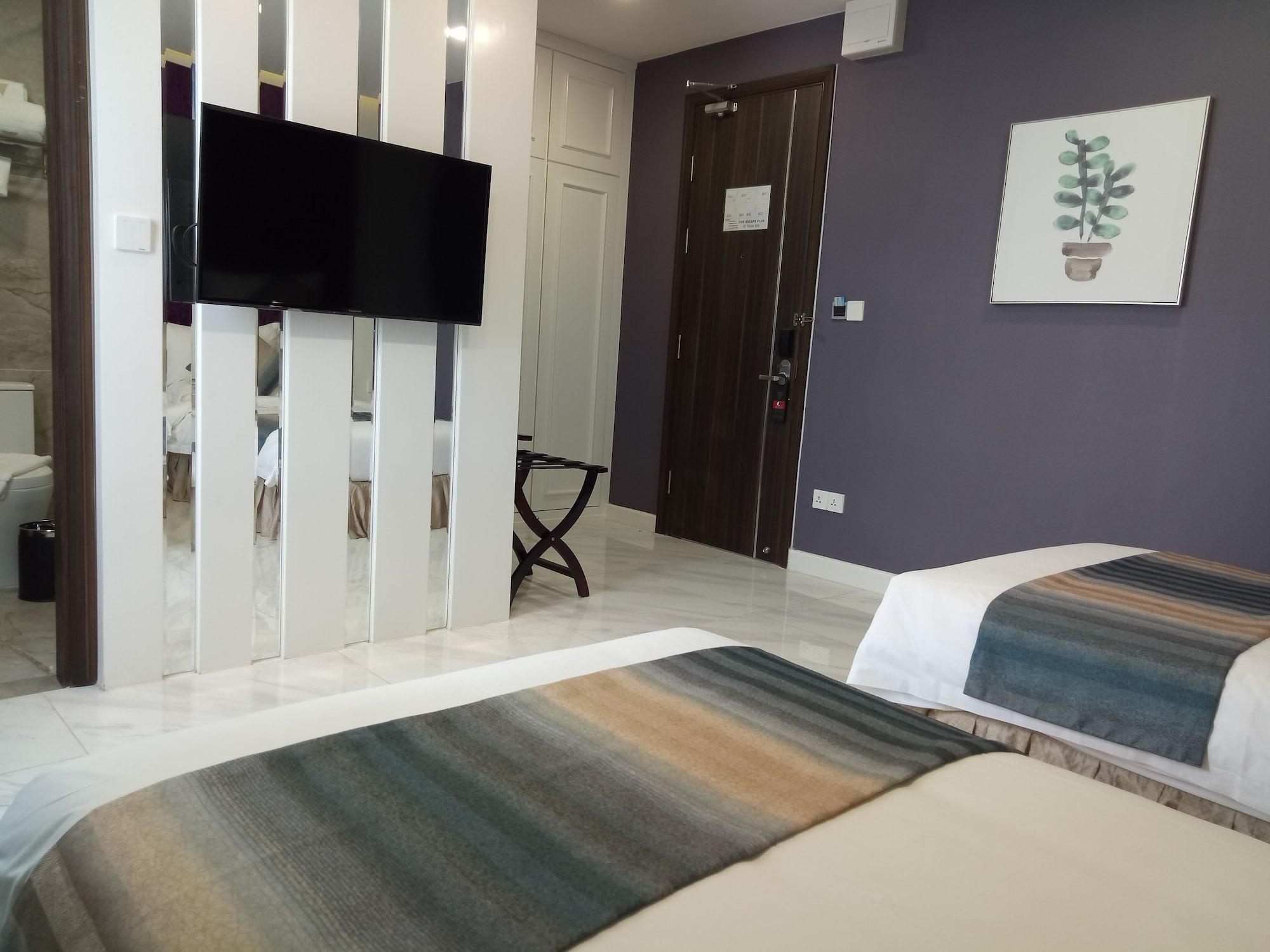 V Boutique Hotel Пном Пен Екстериор снимка