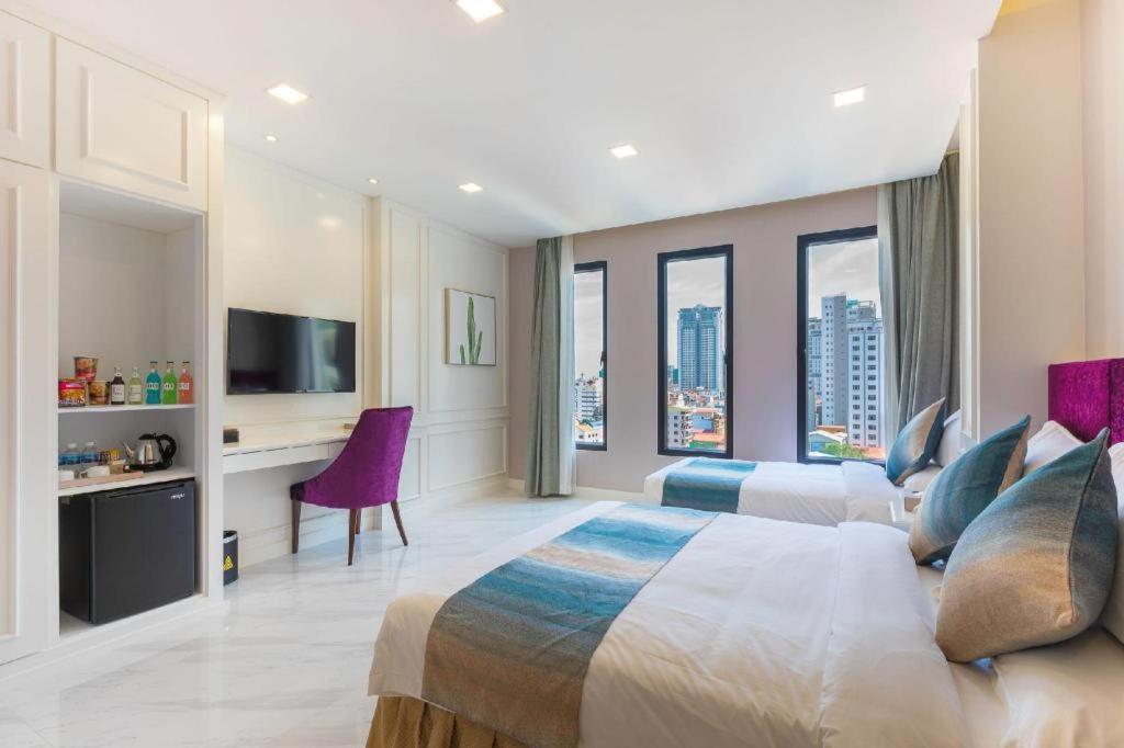 V Boutique Hotel Пном Пен Екстериор снимка