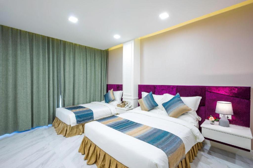 V Boutique Hotel Пном Пен Екстериор снимка