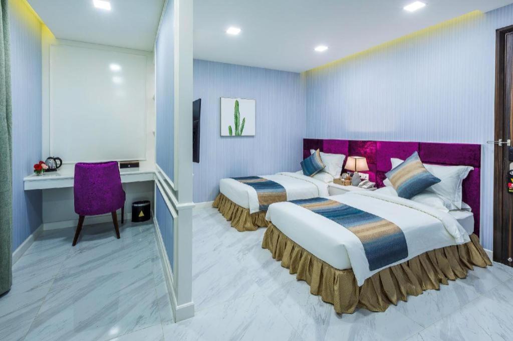 V Boutique Hotel Пном Пен Екстериор снимка