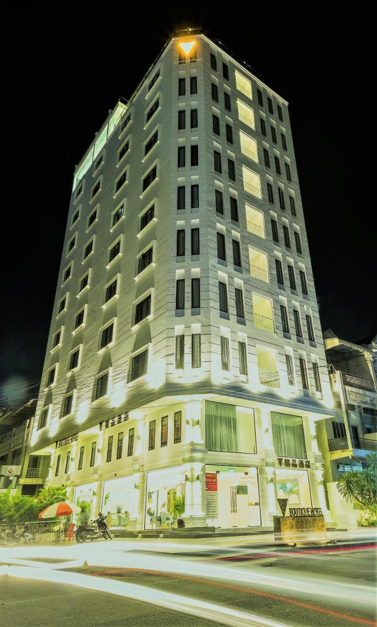V Boutique Hotel Пном Пен Екстериор снимка
