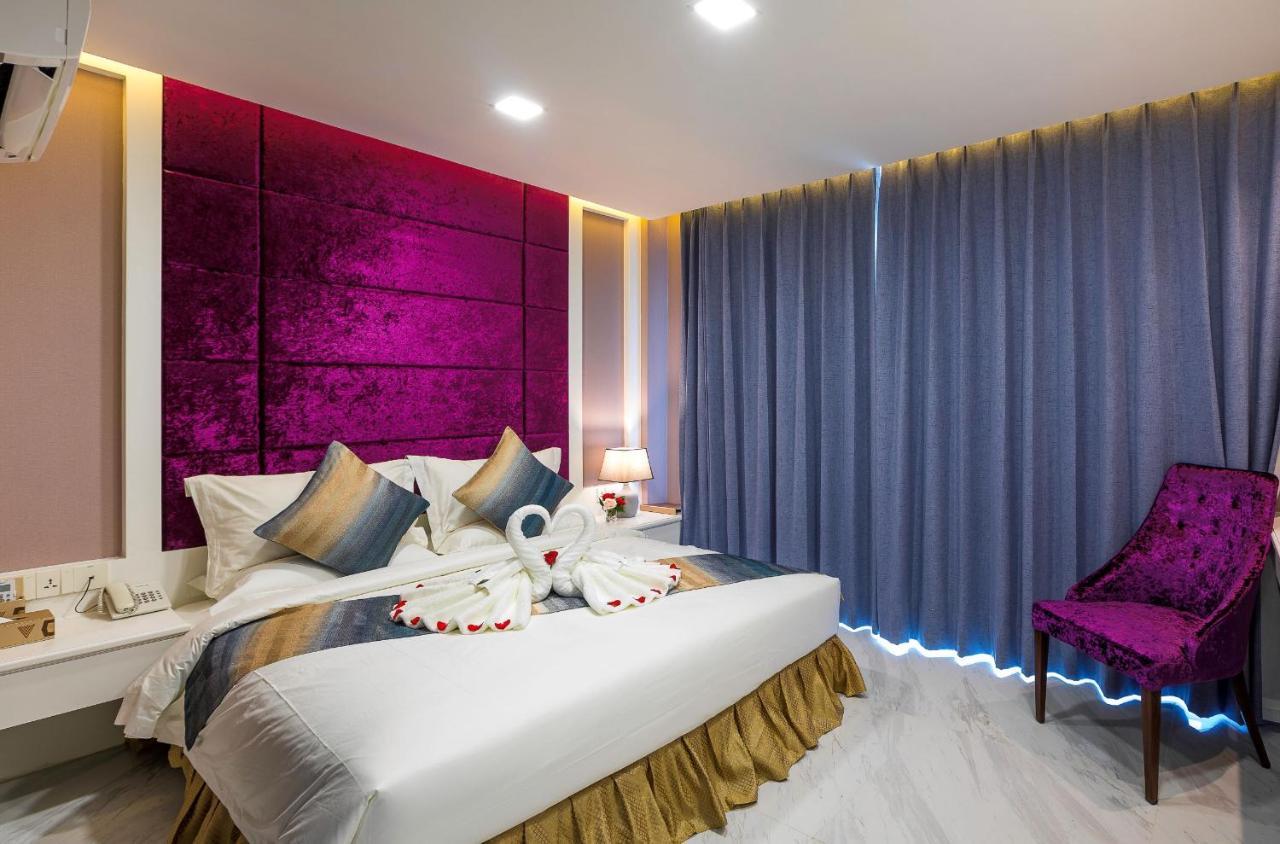 V Boutique Hotel Пном Пен Екстериор снимка